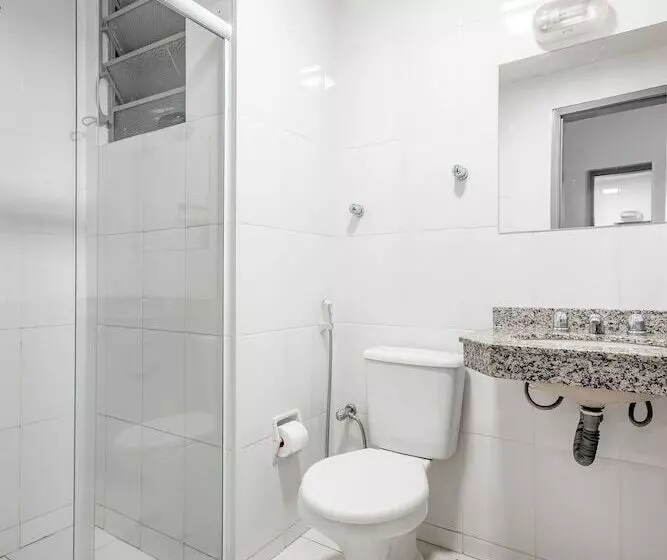 اتاق استاندارد سه نفره, Cannes Palace