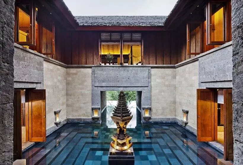 سوییت, Como Shambhala Estate