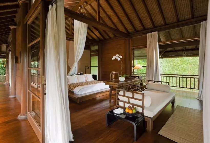 Suite with Terrace, Como Shambhala Estate