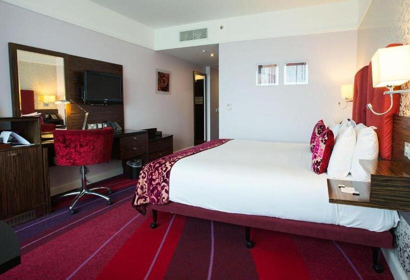 장애인을 위한 킹사이즈 침대 스탠다드 룸, Crowne Plaza Dublin Blanchardstown, An Ihg