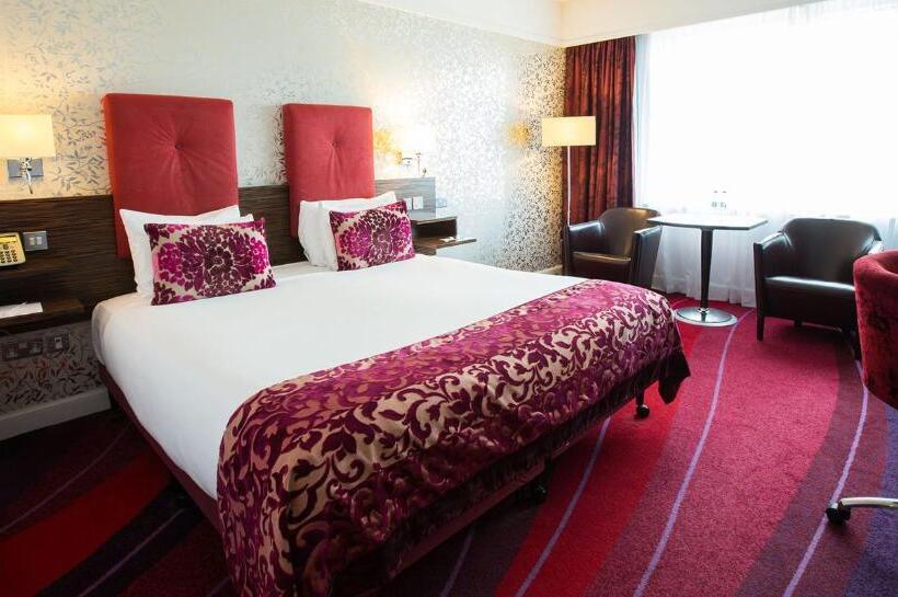 장애인을 위한 킹사이즈 침대 스탠다드 룸, Crowne Plaza Dublin Blanchardstown, An Ihg