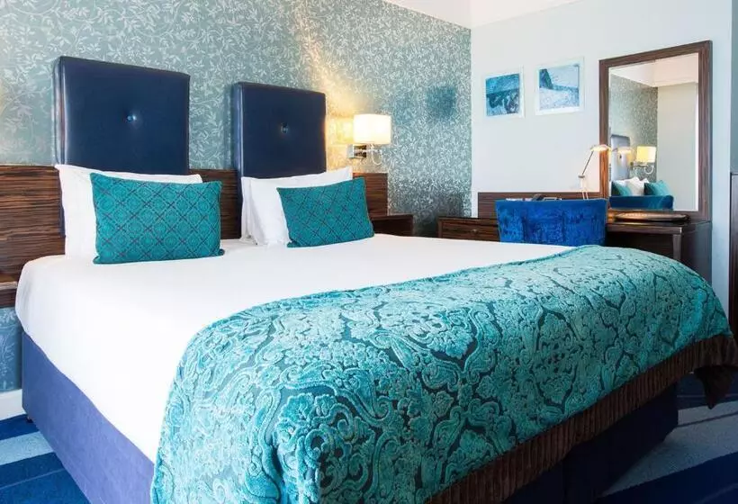 Standard Room King Size Bed
