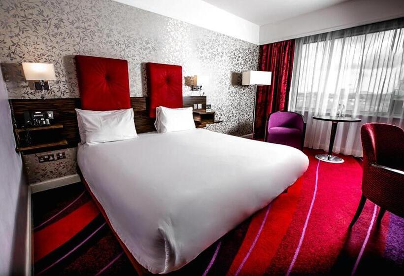 스탠다드 룸 킹사이즈 침대, Crowne Plaza Dublin Blanchardstown, An Ihg