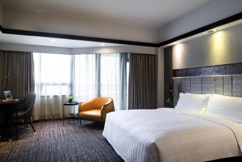 도시전망 디럭스룸 킹침대, Grand Mercure Shanghai Hongqiao
