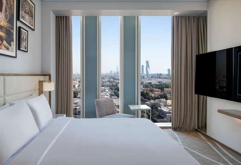 اتاق استاندارد با تخت بزرگ, Hilton Podgorica Crna Gora