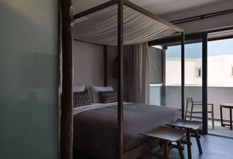 Suite King Bed