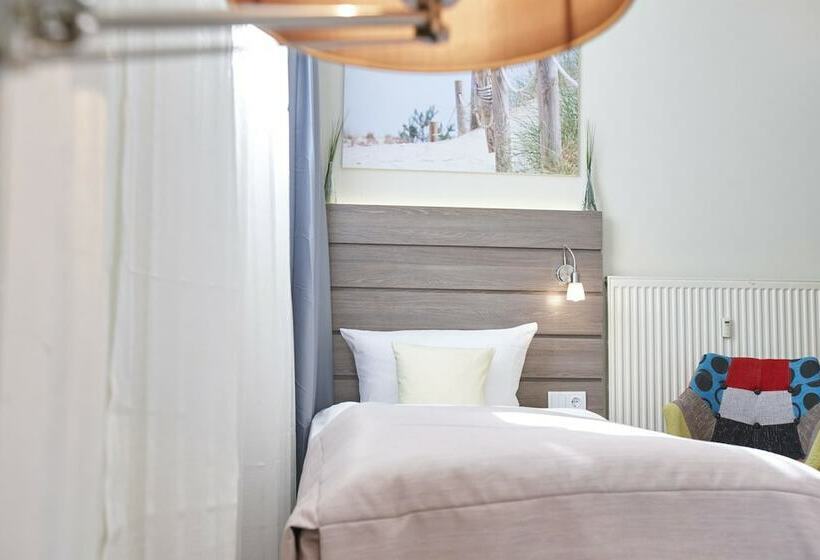 غرفة قياسية, Kiel By Golden Tulip