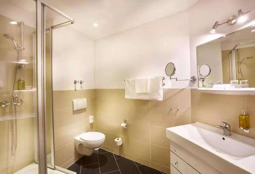 اتاق استاندارد یک نفره, Kiel By Golden Tulip