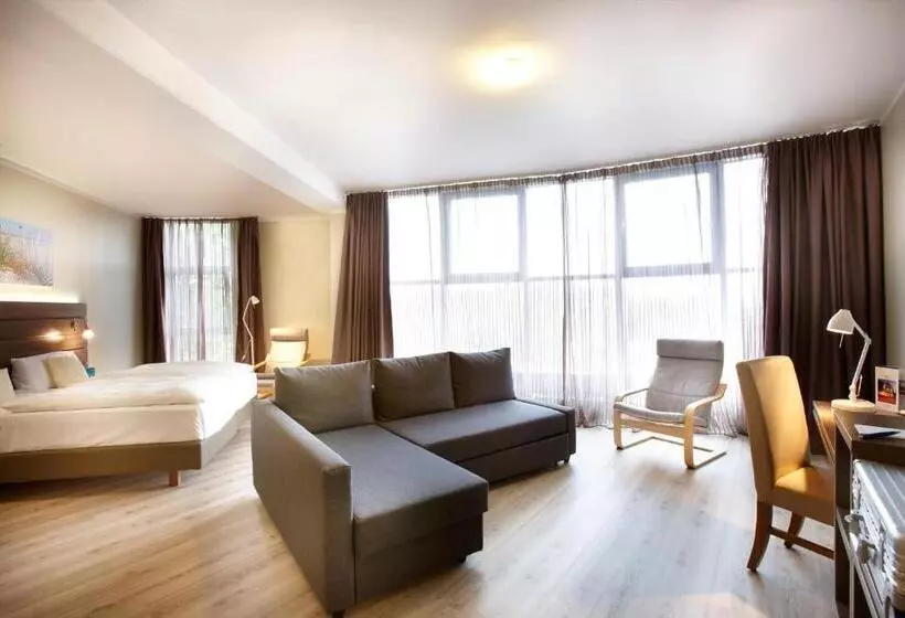 اتاق خانوادگی, Kiel By Golden Tulip