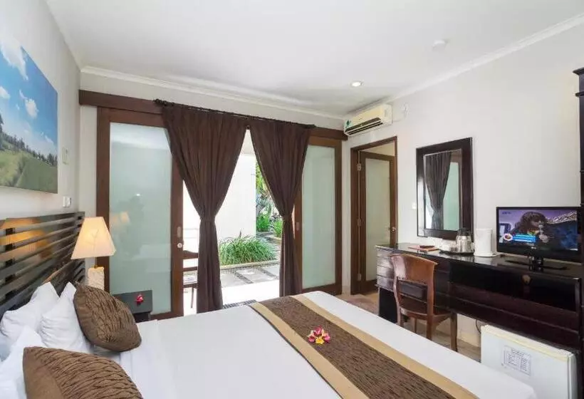 اتاق لوکس, Legian Village