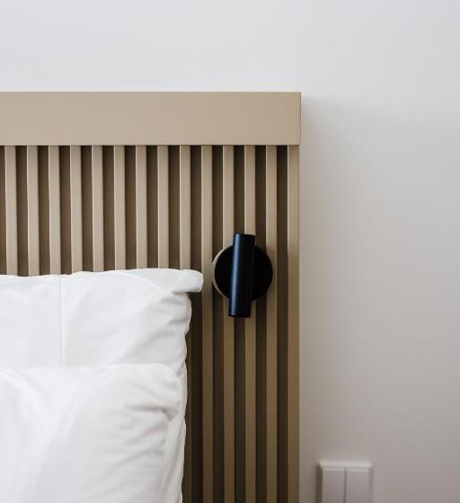 Quarto Basic, Memmo Baleeira   Design Hotels