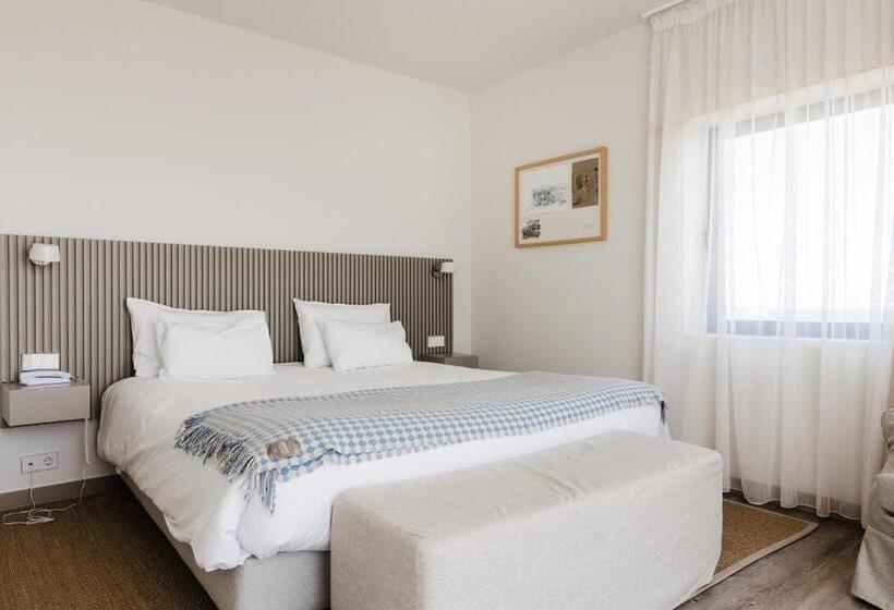 2 Bedrooms Suite Sea View, Memmo Baleeira   Design Hotels