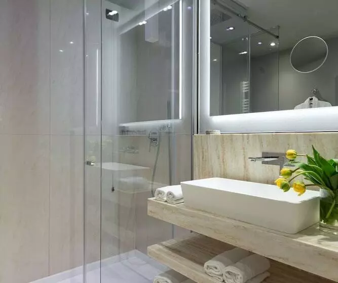 اتاق پرمیوم, Milano & Spas