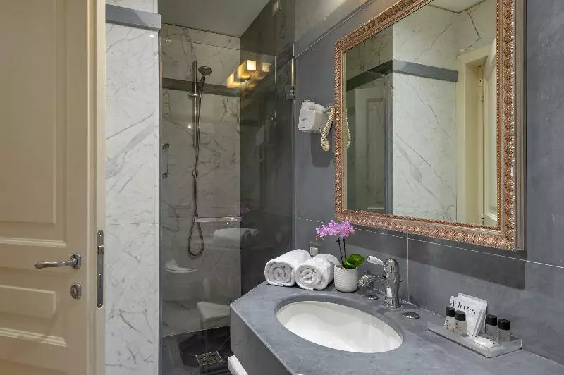 اتاق کلاسیک, Milano & Spas