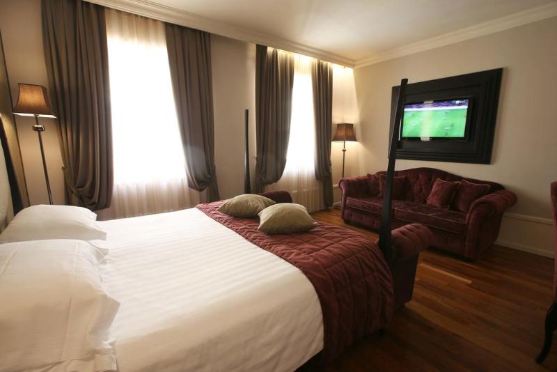 اتاق لوکس سه تخته, Milano & Spas