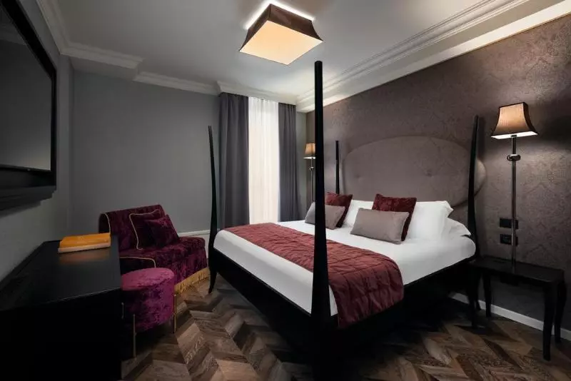 اتاق لوکس سه تخته, Milano & Spas