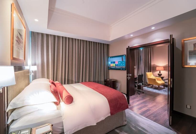 سوییت جونیور, Millennium Hotel Doha