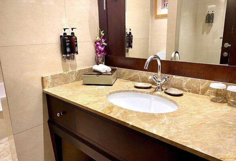 Habitación Estándar, Millennium Hotel Doha