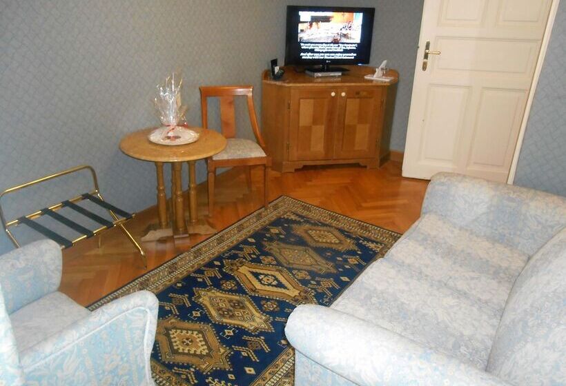 Полулюкс, Miramonti Majestic Grand