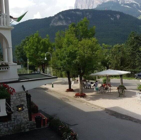 Номер Стандарт Вид на Горы, Miramonti Majestic Grand