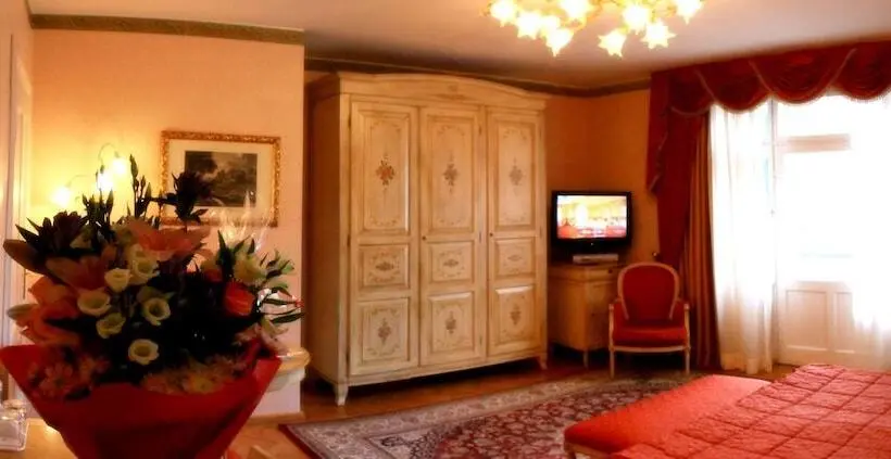 سوییت جونیور, Miramonti Majestic Grand