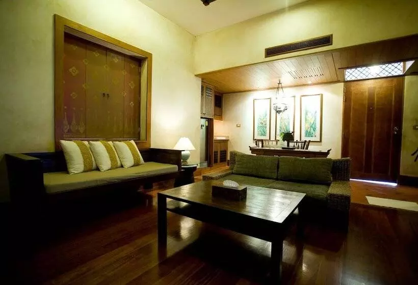 سوییت جونیور, Montien House Sha Plus