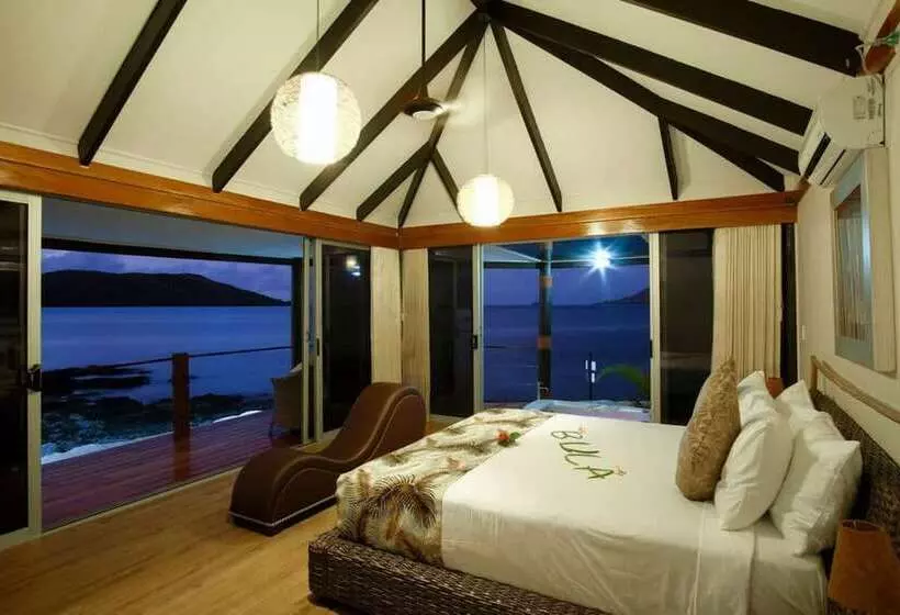 ویلای لوکس 1 خوابه, Nanuya Island Resort