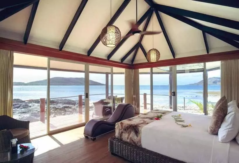 ویلای لوکس 1 خوابه, Nanuya Island Resort