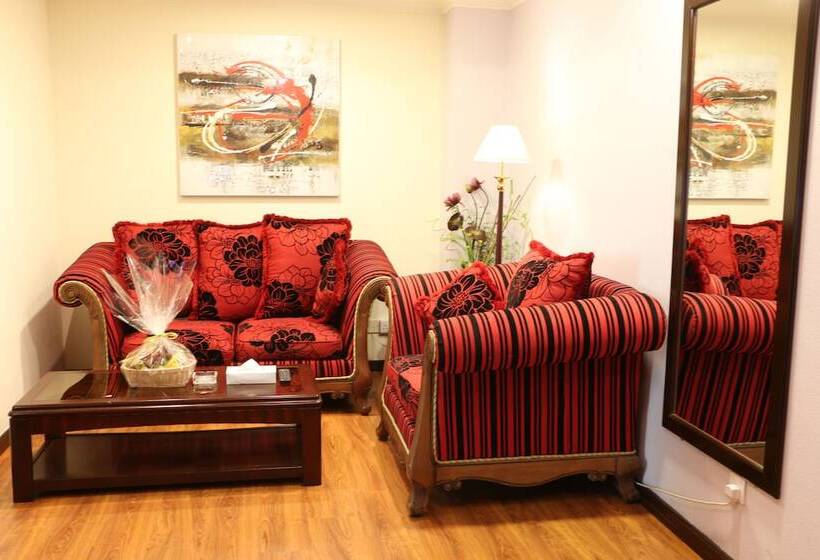 سوییت جونیور, Pars International