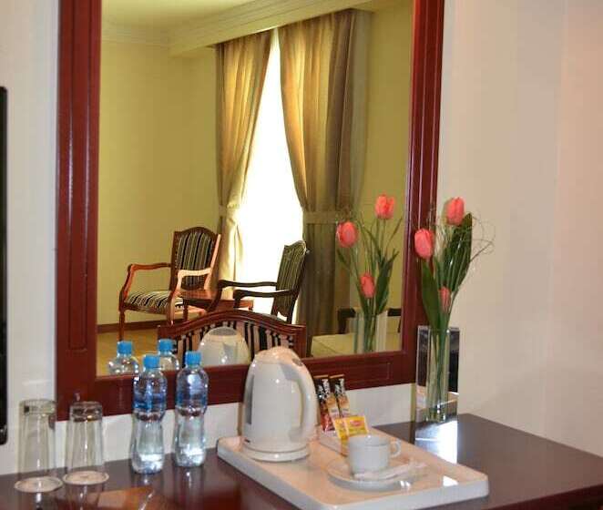 سوییت جونیور, Pars International