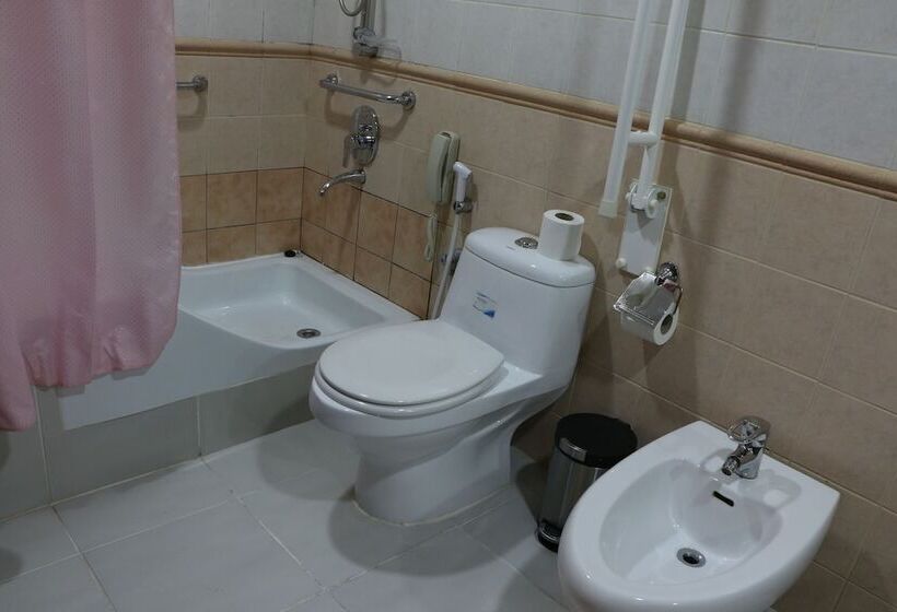 اتاق لوکس, Pars International