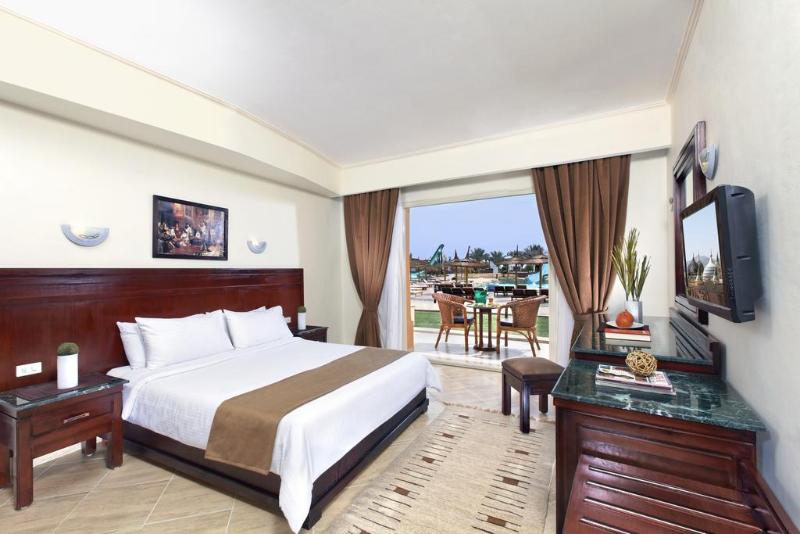 اتاق استاندارد با چشم‌انداز استخر, Pickalbatros Aqua Blu Sharm El Sheikh