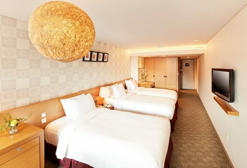 חדר משפחתי, Pj Myeongdong