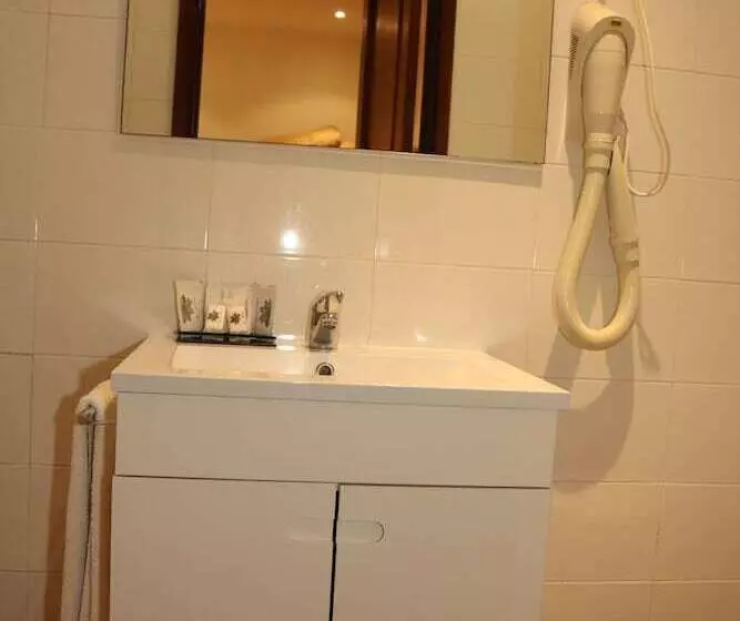 اتاق استاندارد یک نفره, Residencial Mar E Sol