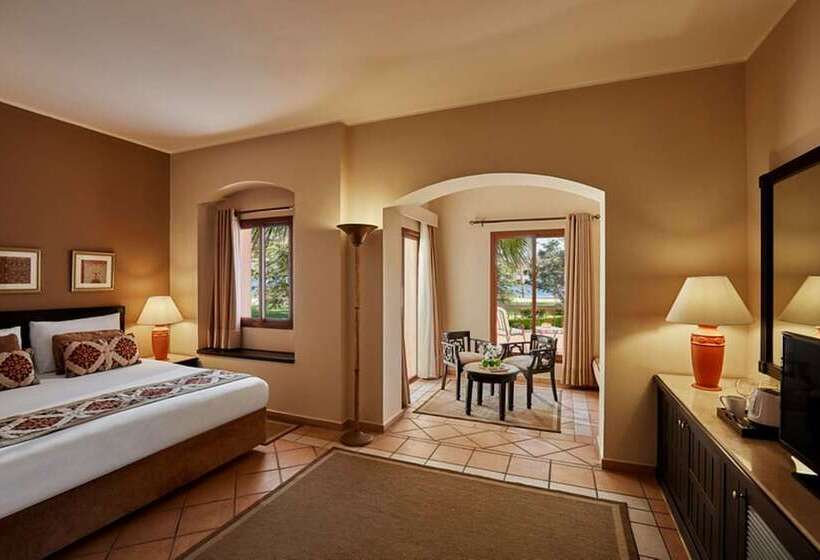 اتاق لوکس با چشمانداز استخر, Steigenberger Coraya Beach Adults Friendly 16 Years Plus