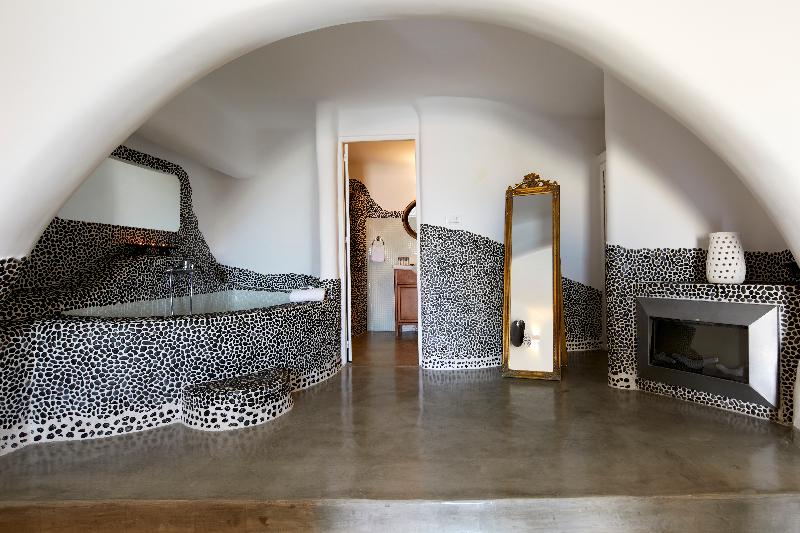 Люкс, Suites Of The Gods Cave Spa