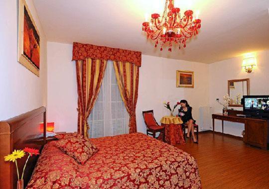 חדר יחיד נוף בריכה, Vedute