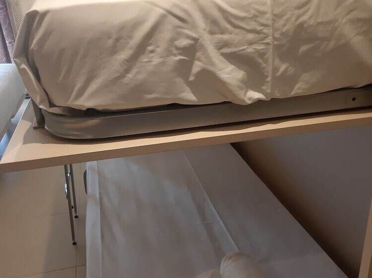 Семейный Номер, Villa Marcilla