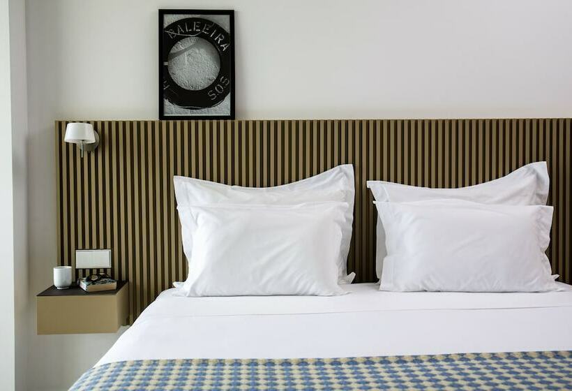 标准间侧面带海景, Memmo Baleeira   Design Hotels