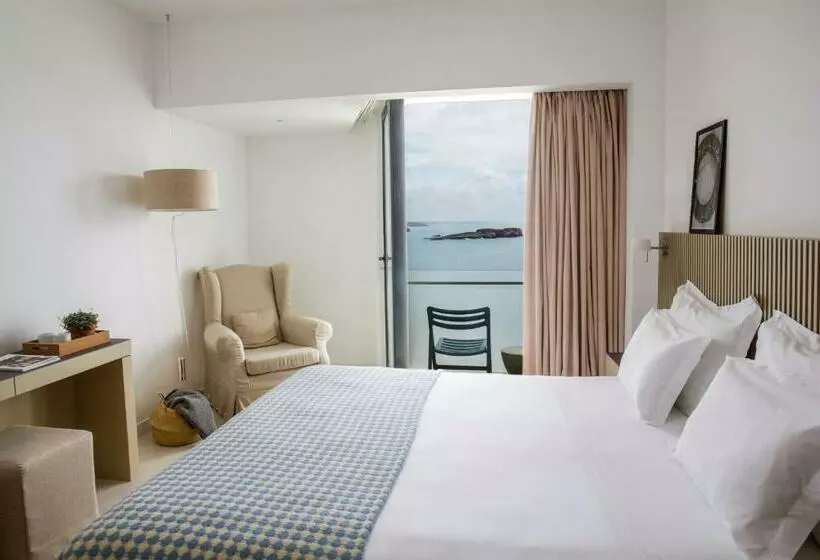 اتاق استاندارد با چشم‌انداز دریا, Memmo Baleeira   Design Hotels