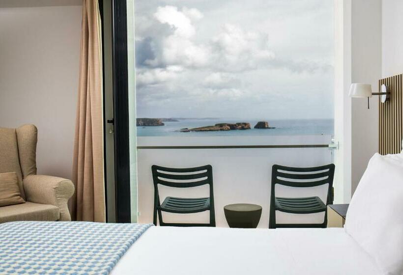 Quarto standard vista mar, Memmo Baleeira   Design Hotels
