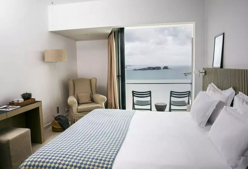 اتاق استاندارد با چشم‌انداز دریا, Memmo Baleeira   Design Hotels