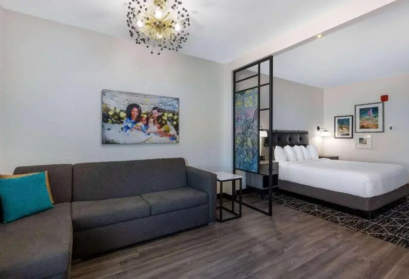 キングサイズベッドのデラックスルーム, La Quinta Inn & Suites By Wyndham Maricopa  Copper Sky