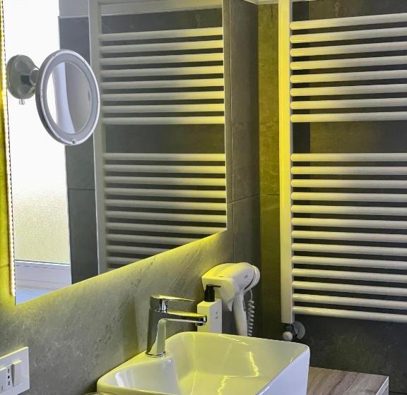 سوییت جونیور, Zeta Rooms