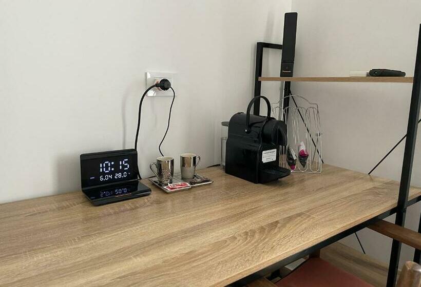 Номер Superior Кровать Кинг, Zeta Rooms