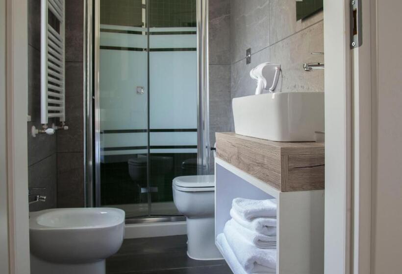 Номер Superior Кровать Кинг, Zeta Rooms