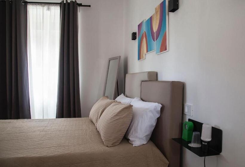 اتاق سوپریور با تخت بزرگ, Zeta Rooms