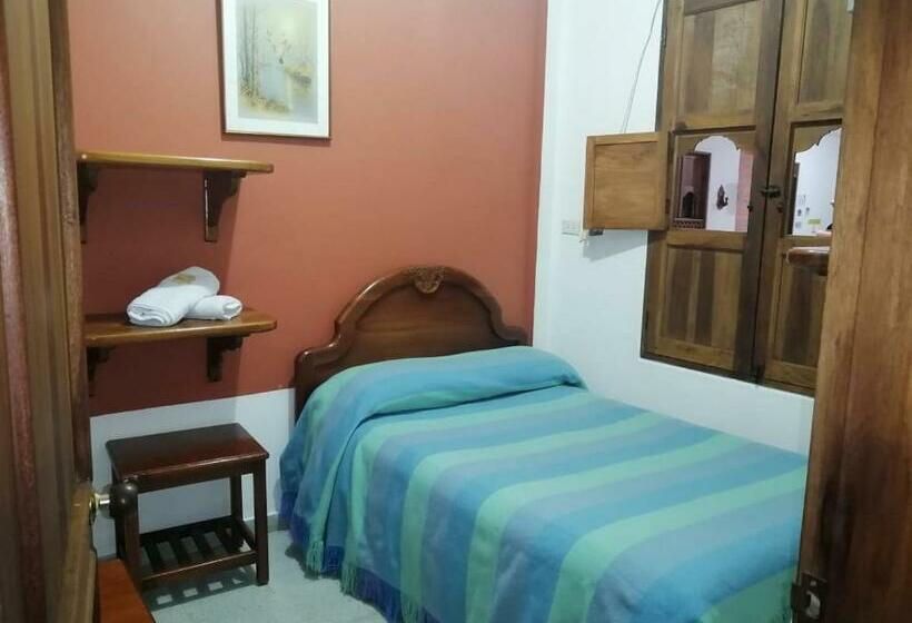 اتاق استاندارد, Barajas