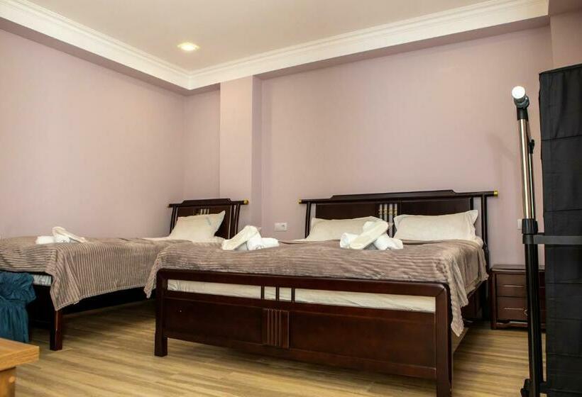 اتاق لوکس سه تخته, Blue Heaven