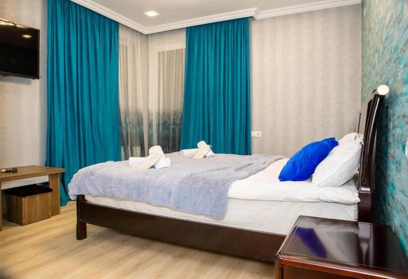 اتاق استاندارد, Blue Heaven